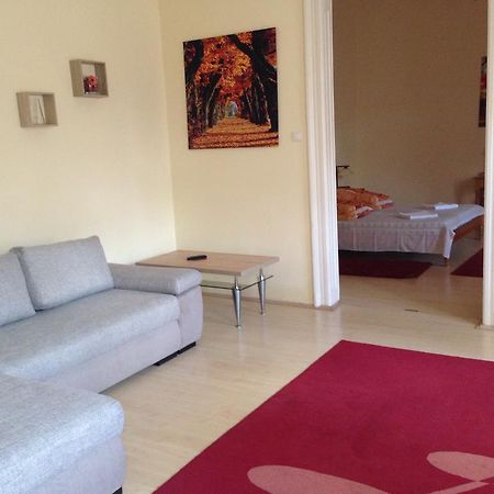 Peterfia Apartman Дебрецен Екстер'єр фото