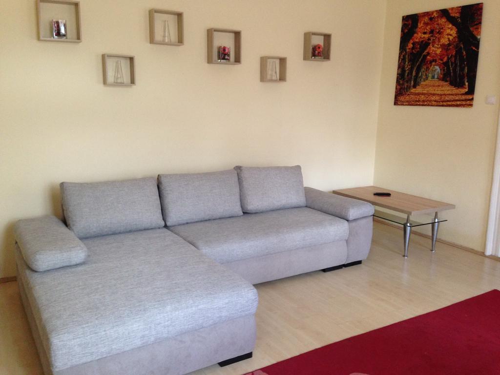 Peterfia Apartman Дебрецен Екстер'єр фото